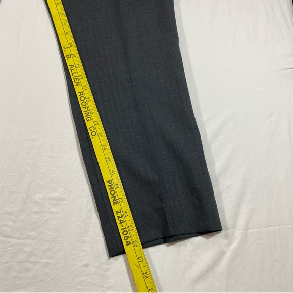 Kenneth Cole Men’s Blue Suit made in the USA 3 button closure blazer - Picture 11 of 16